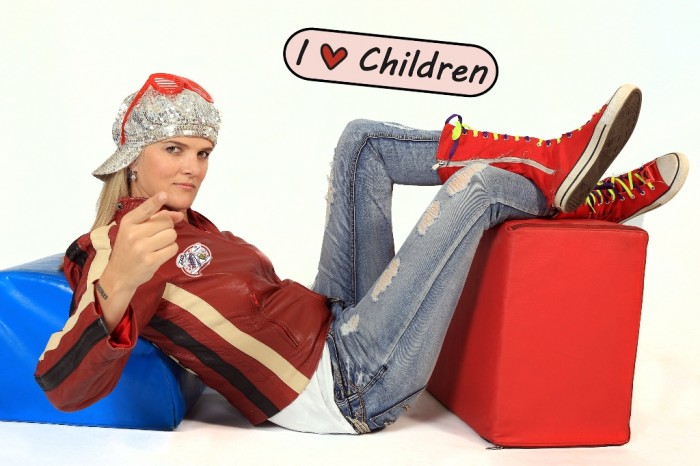 Sorina-Erasmus_Children-Ambassador-Tekkie-Tax