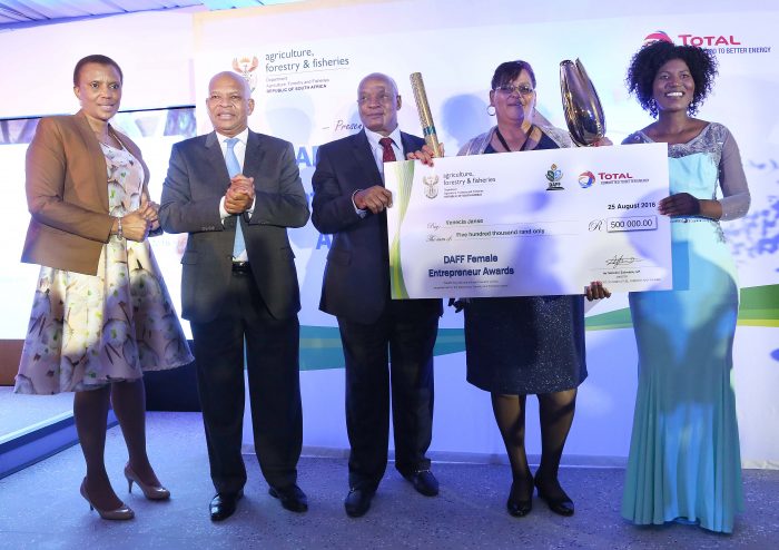 Overall-Winner-Ms-Vanecia-Janse-Premier-Stanley-Mathabatha-DG-Mike-Mlengana-Nyameka-Makonya-Total-SA-and-2015-Overall-winner-Julia-Shungube