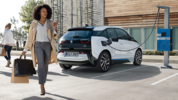 bmwi-i3-range-public-charging-01