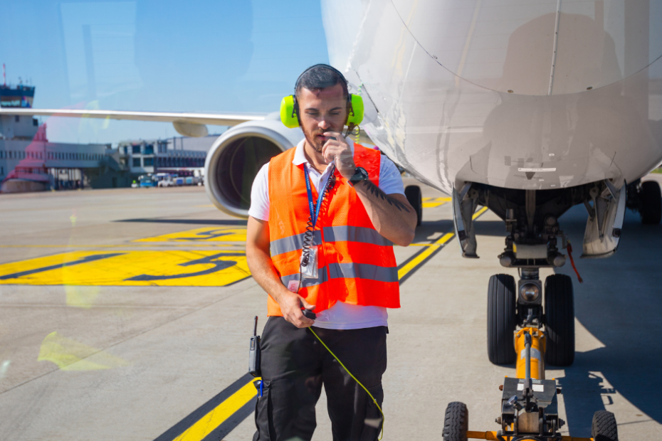 Working In Airport Ground Operations: What the Job Is and How to Get ...